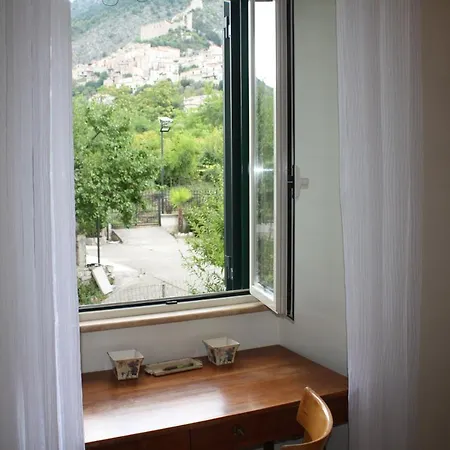 فندق مبيت وإفطار La Rocca Mia House